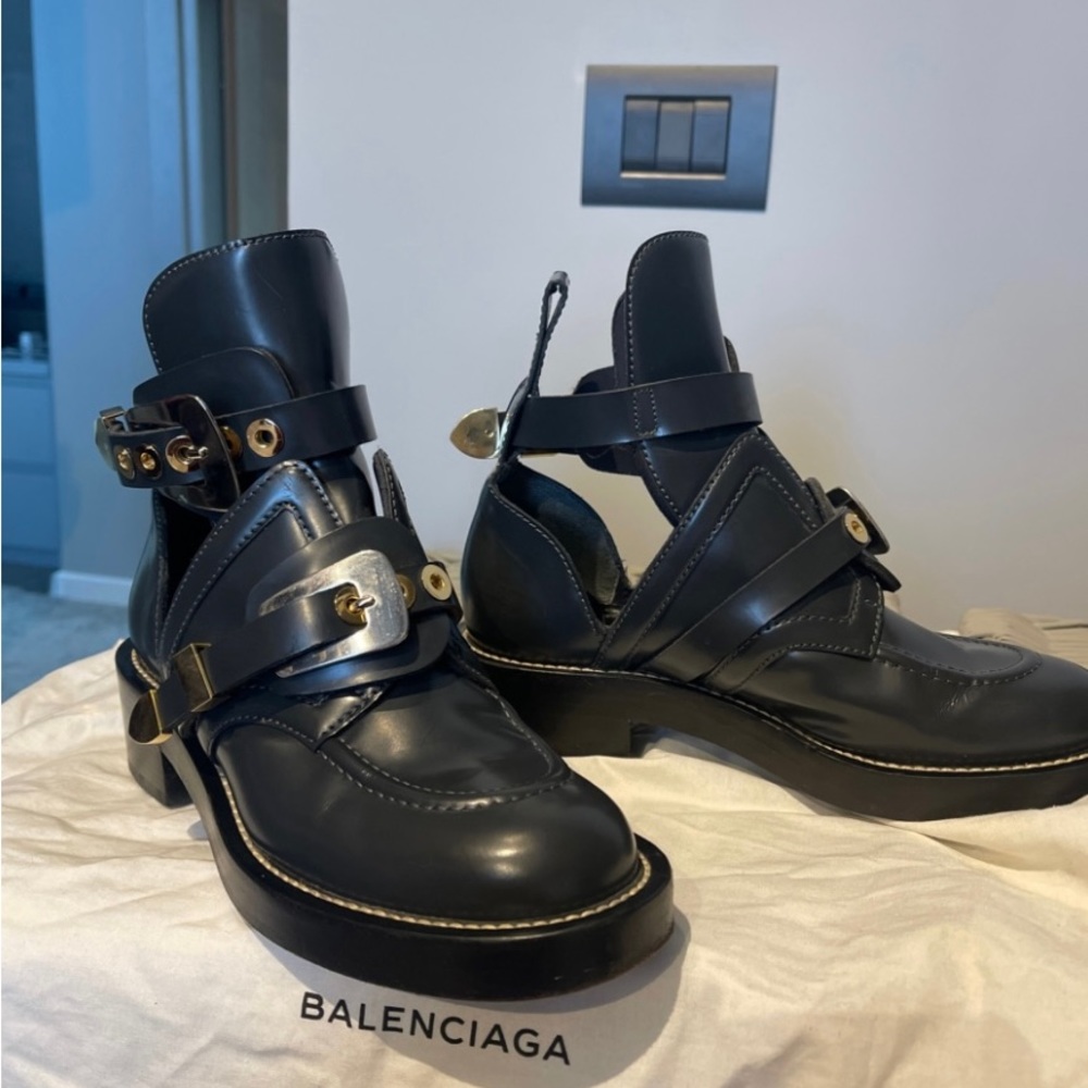 Balenciaga Boots Sz 36.5